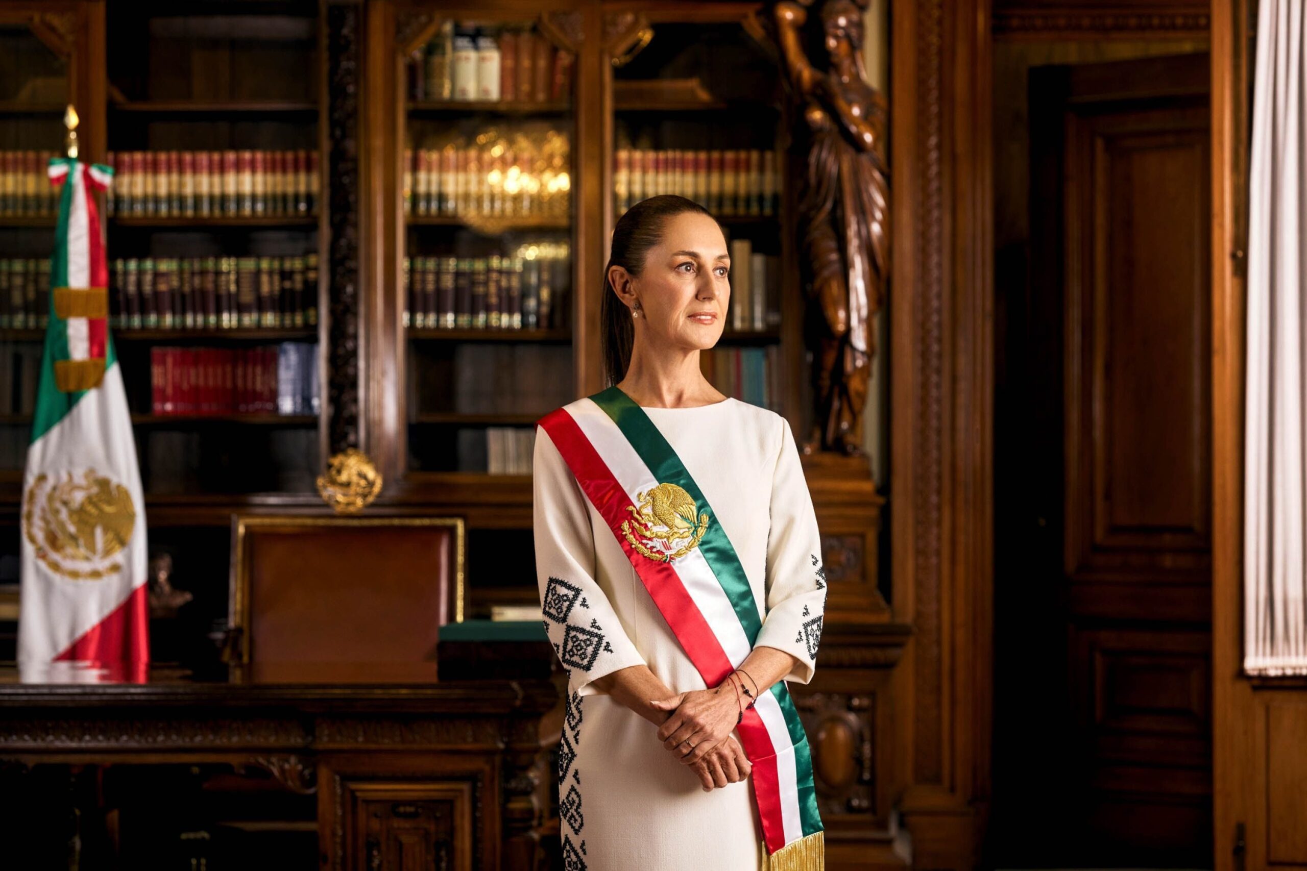 El retrato de Claudia: Sheinbaum presenta su fotografía oficial como presidenta de México​