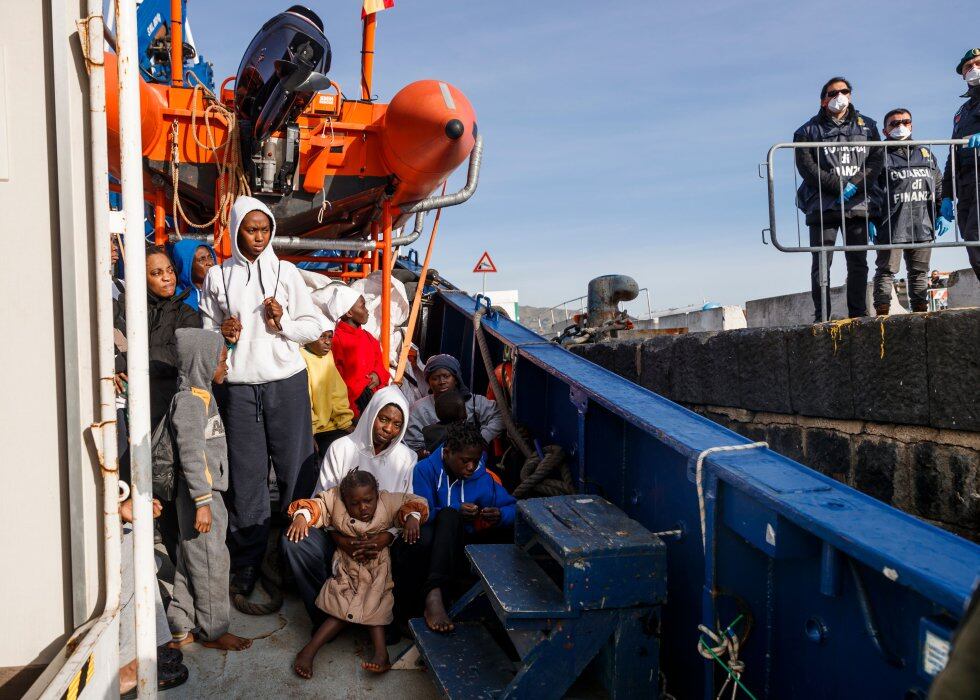 Mónica Oltra defenderá en los tribunales a un barco humanitario contra un concejal de Vox​